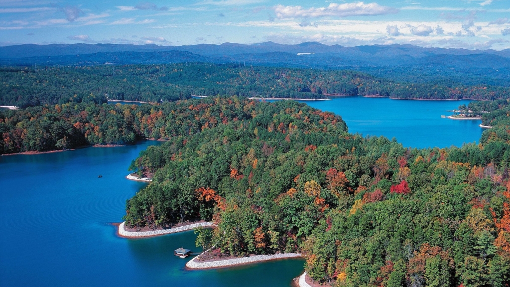 Lake Keowee Luxury Homes: A Closer Look at Life on the Water A picture of Lake Keowee Luxury Homes: A Closer Look at Life on the Water with The Cason Group